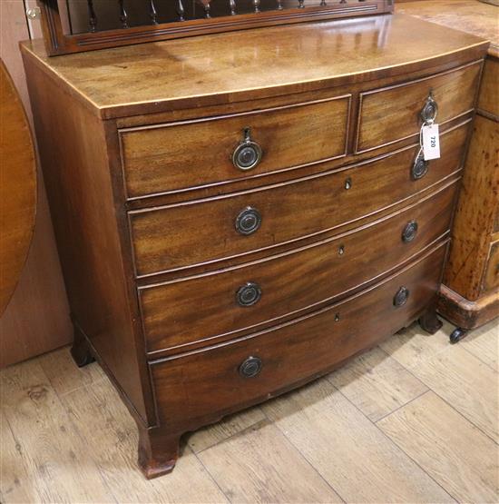 A small bow fronted mahogany chest of drawers W.87cm